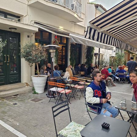 Monastiraki-Psiri, Old Town, 3-Bdr Apt, Sleep 6-10P, Spacious Court Yard أثينا المظهر الخارجي الصورة