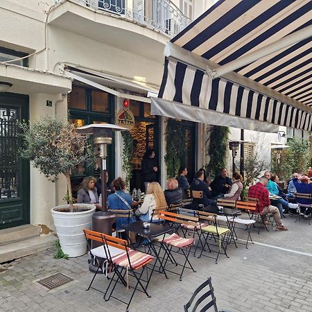 Monastiraki-Psiri, Old Town, 3-Bdr Apt, Sleep 6-10P, Spacious Court Yard أثينا المظهر الخارجي الصورة
