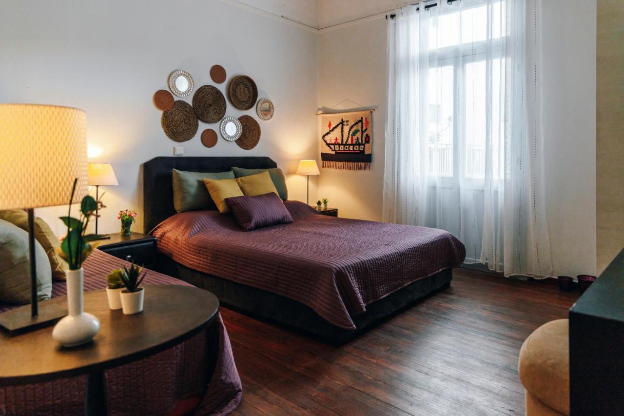 Monastiraki-Psiri, Old Town, 3-Bdr Apt, Sleep 6-10P, Spacious Court Yard أثينا المظهر الخارجي الصورة